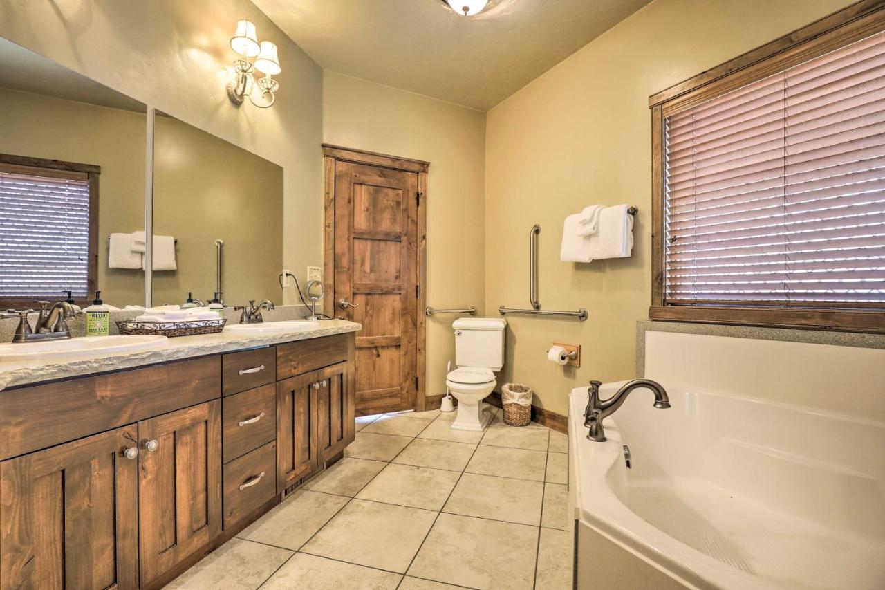 Luxurious Cedar City Getaway 32 Mi To Brian Head! Exterior photo
